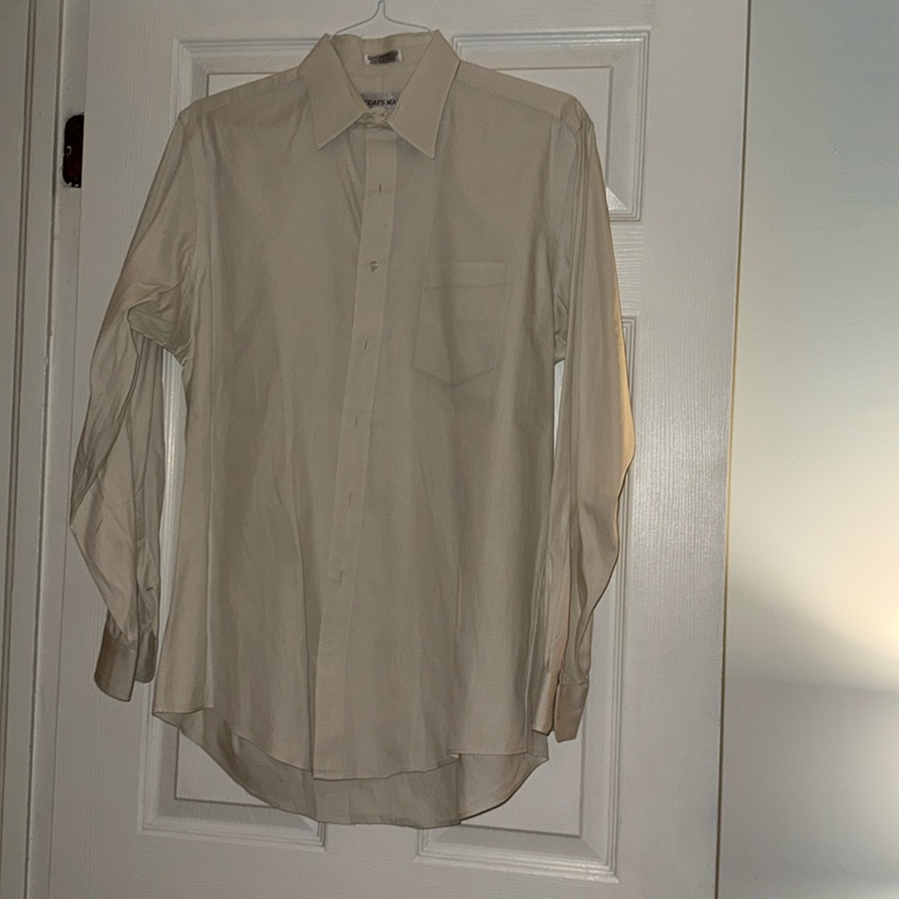 White dress shirt